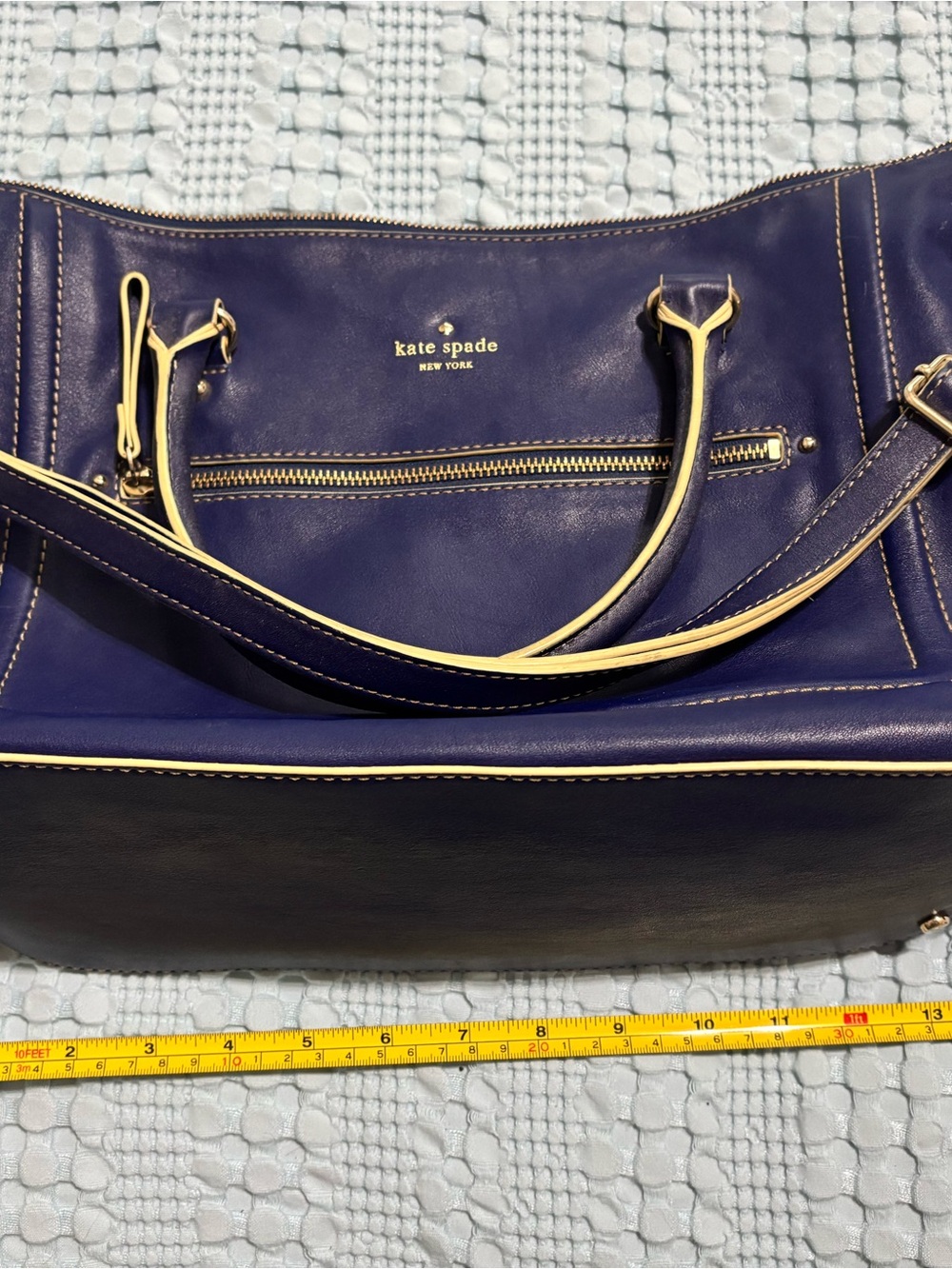Kate Spade handbag/shoulder bag is a great accessory fun or professional use. - Picture 10 of 16